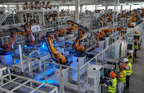 許家印再訪車間 恒大汽車生產基地首次揭開神秘面紗